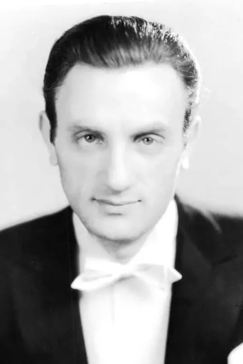 Actor Arthur Tracy