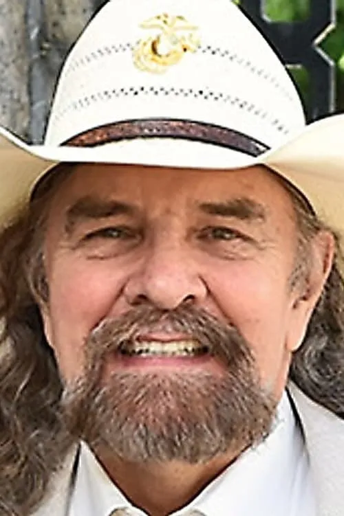 Artimus Pyle interpretando a Drums