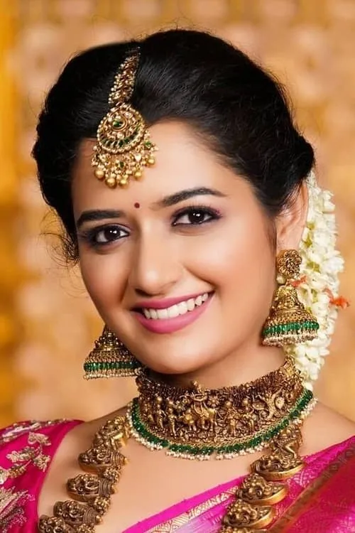 Ashika Ranganath interpretando a 