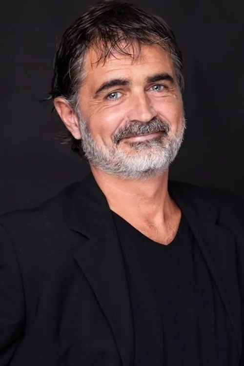 Actor Asier Hernández