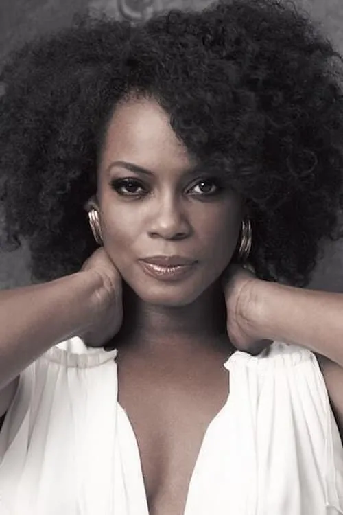 Aunjanue Ellis-Taylor interpretando a Lady Capulet