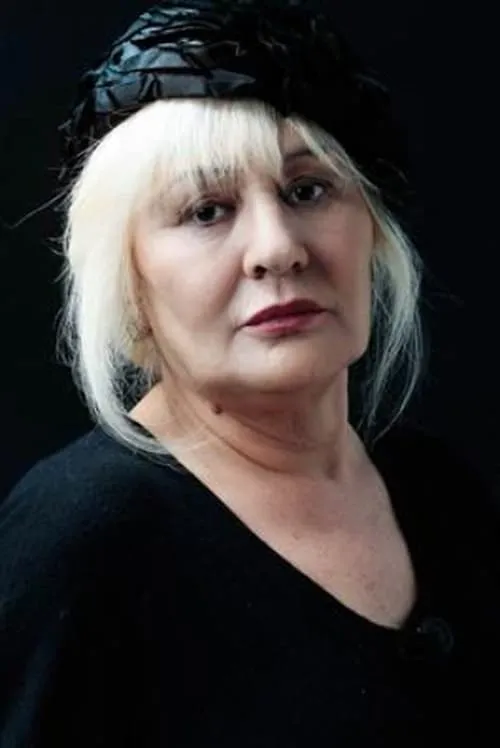 Actor Ayşe Demirel