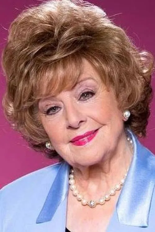 Barbara Knox interpretando a 