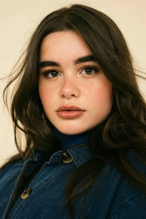 Barbie Ferreira interpretando a Lucia