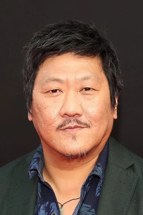 Benedict Wong interpretando a Ed Gore