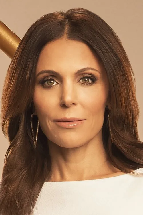 Bethenny Frankel interpretando a Joanne Roberts