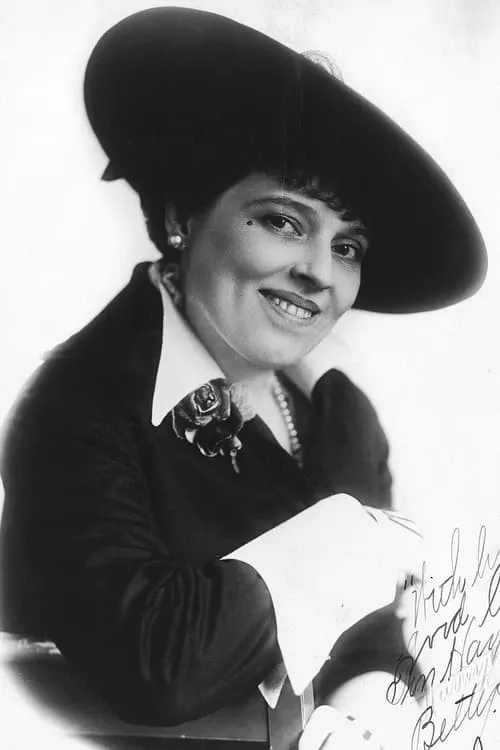 Actor Betty Scott