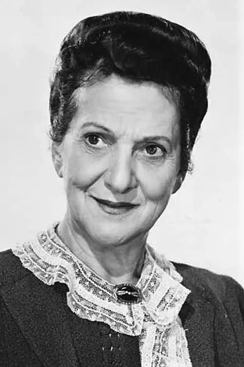 Beulah Bondi interpretando a Nellie Northrup aka Granny