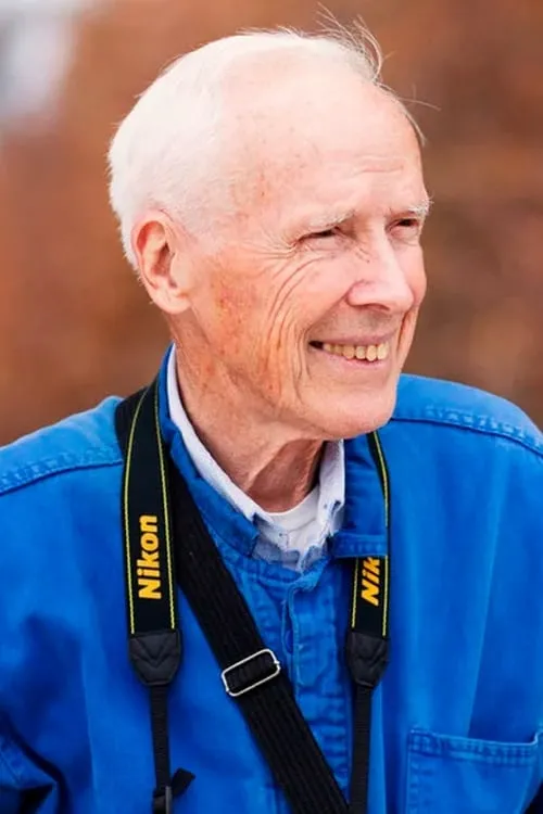 Bill Cunningham interpretando a Self