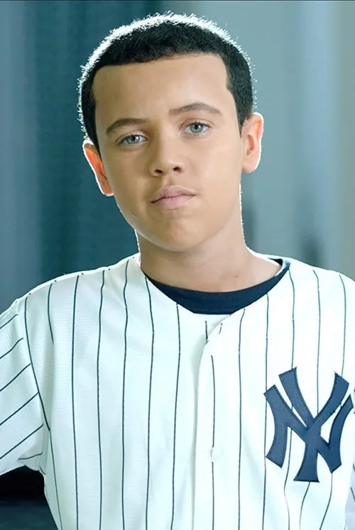 Blake McCall interpretando a Alex Rodriguez