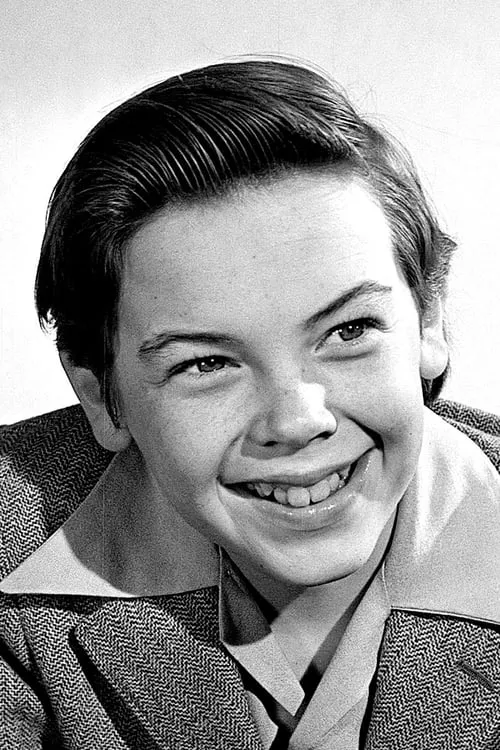 Bobby Driscoll interpretando a Josh Bickford