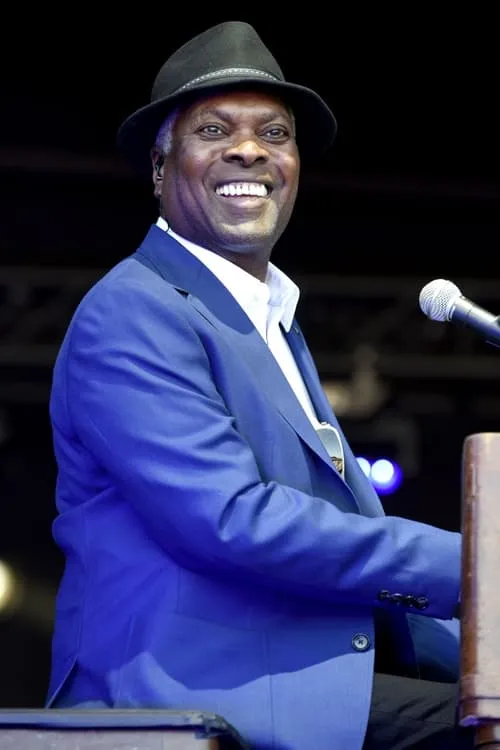 Booker T. Jones interpretando a self