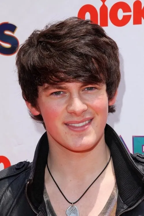 Brad Kavanagh en el reparto