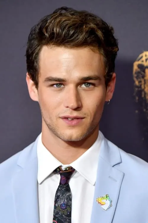 Brandon Flynn interpretando a Matt McKendry