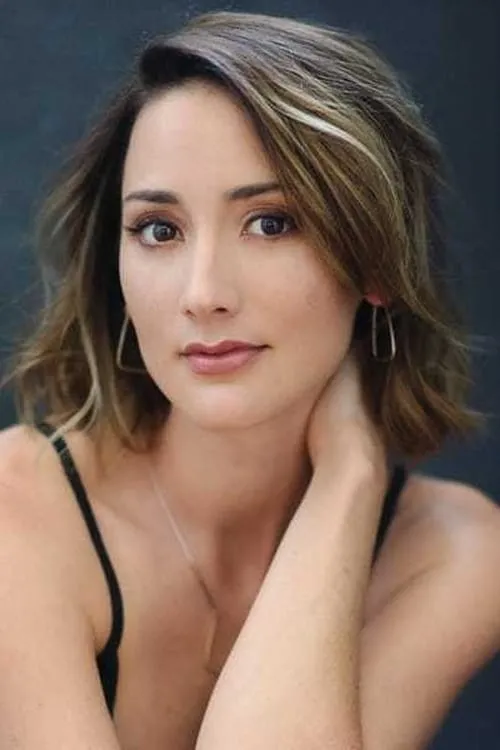 Bree Turner interpretando a Kristy James