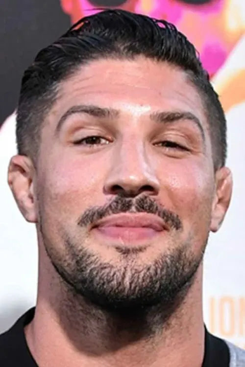 Brendan Schaub interpretando a Self