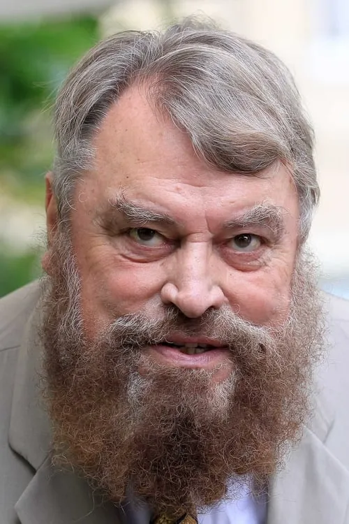 Brian Blessed interpretando a Lord Francisco del Ruiz