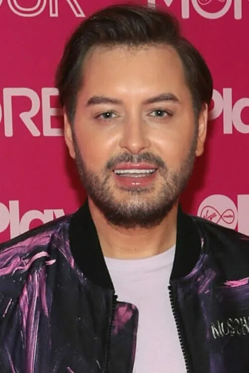 Brian Dowling en el reparto