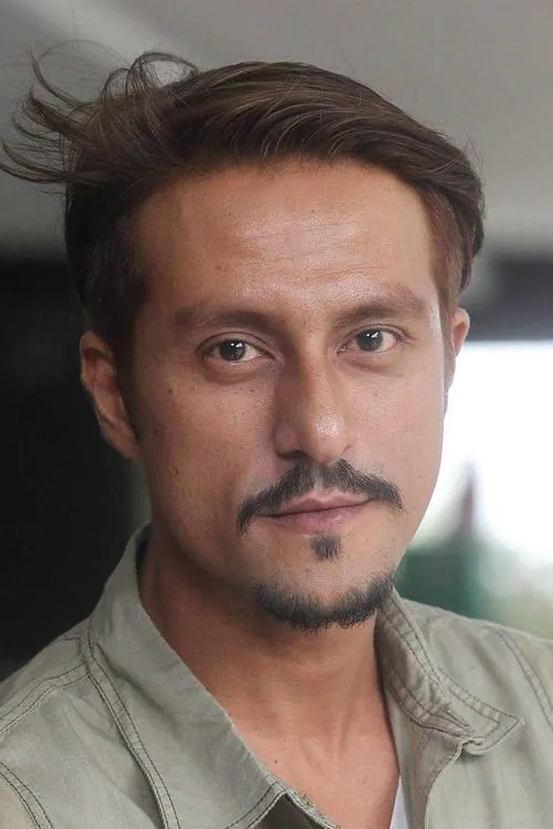 Actor Bront Palarae