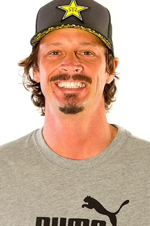 Bucky Lasek interpretando a Himself