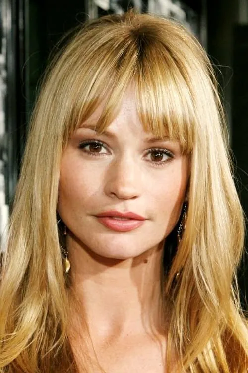 Cameron Richardson interpretando a Whitney Walsh