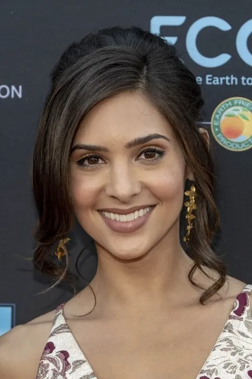 Actor Camila Banus