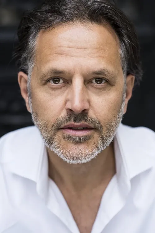 Actor Carlo Kitzlinger