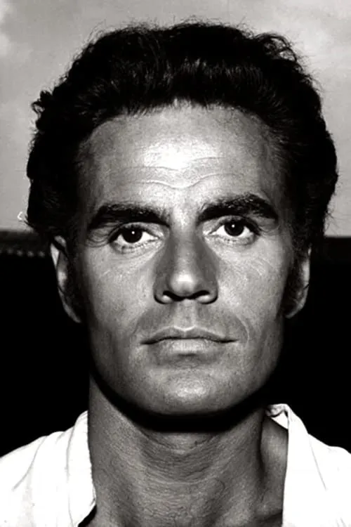 Actor Carlos Estrada