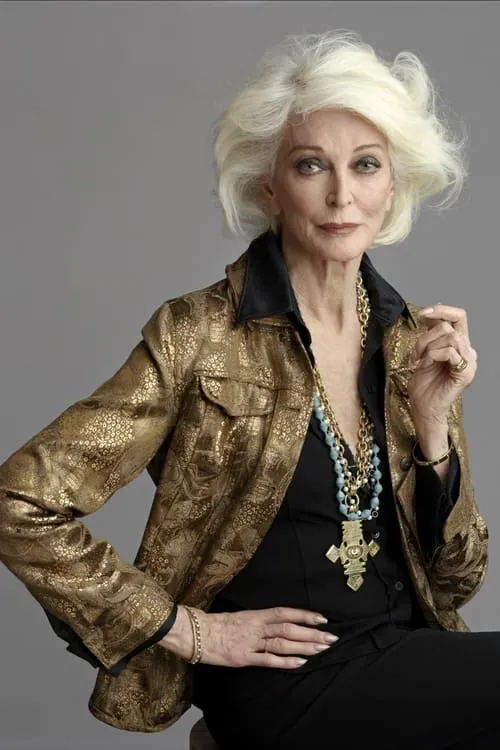 Carmen Dell'Orefice interpretando a Self