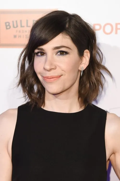 Carrie Brownstein interpretando a Katrina