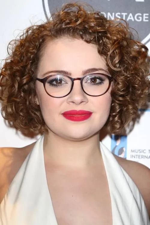 Carrie Hope Fletcher interpretando a Fantine