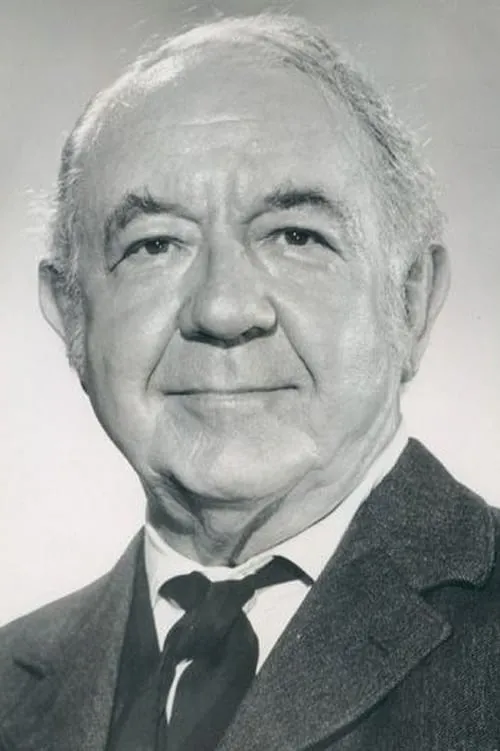 Actor Cecil Kellaway