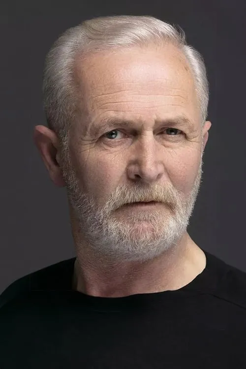 Actor Cengiz Ergezer