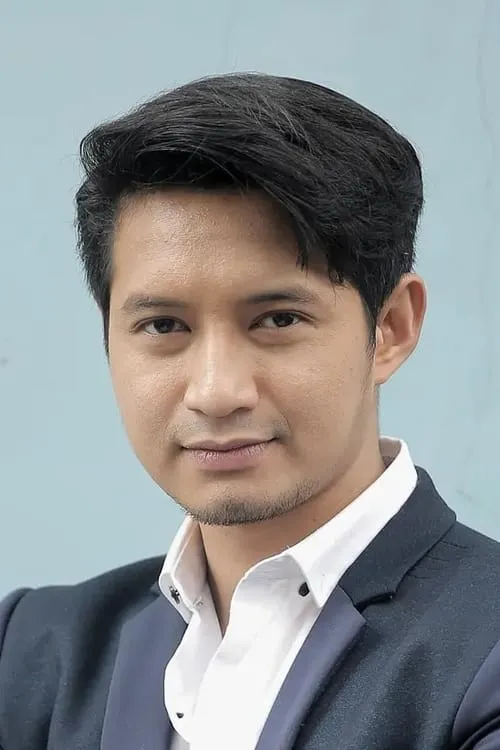 Actor Chand Kelvin