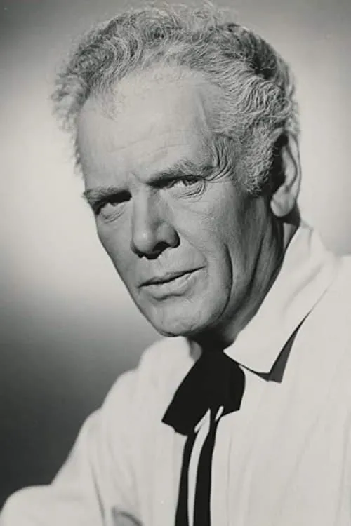 Charles Bickford interpretando a Allan Clark