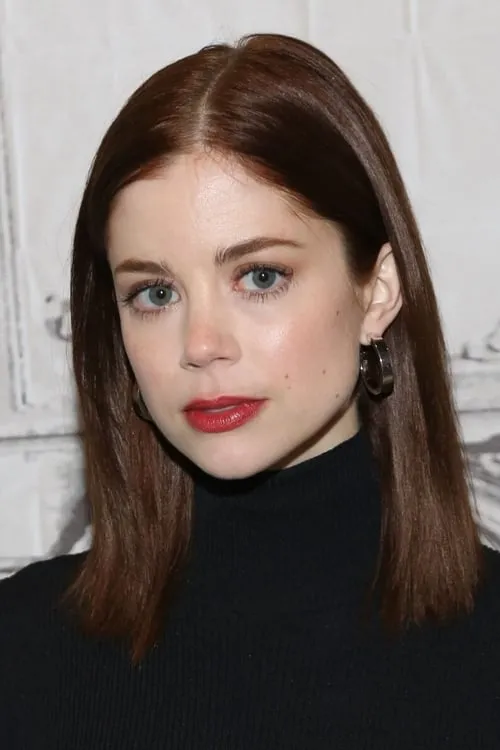 Charlotte Hope interpretando a Willow Clarke