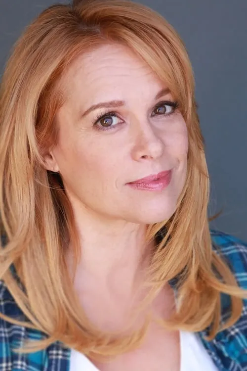 Chase Masterson interpretando a 