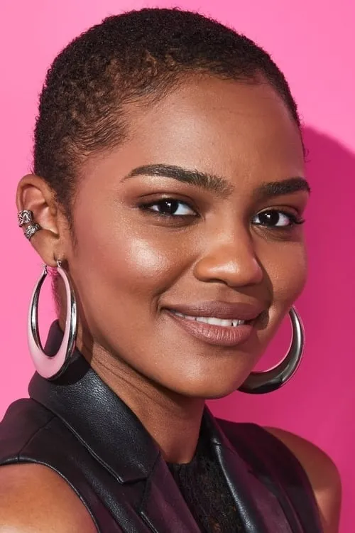 China Anne McClain interpretando a Uma