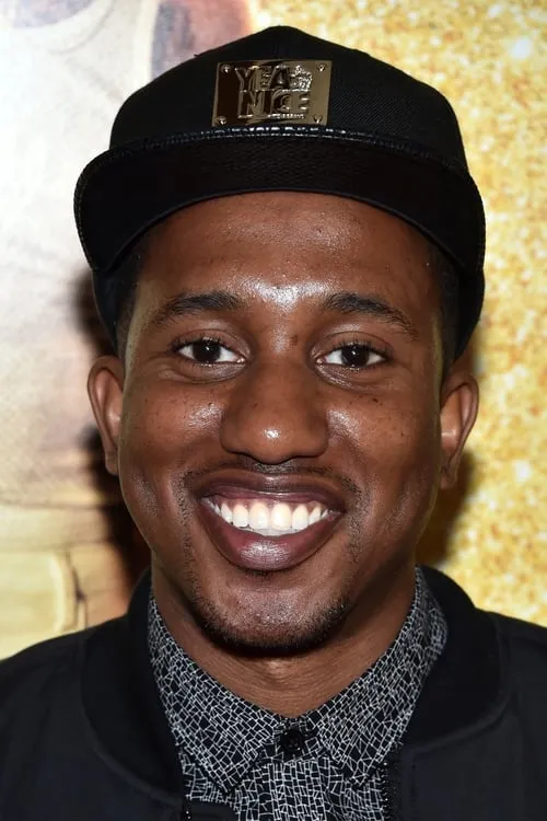 Chris Redd interpretando a Self