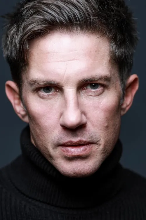 Foto de perfil del actor Christien Anholt en el reparto