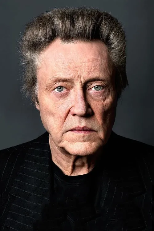 Christopher Walken interpretando a Fox