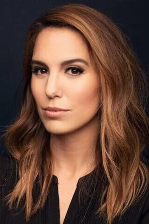 Christy Carlson Romano interpretando a Gloria