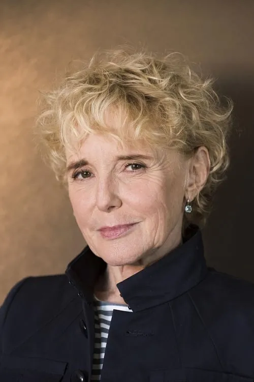 Claire Denis interpretando a Une femme à l'enterrement