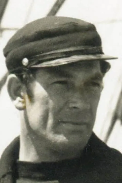 Actor Clifford McLaglen