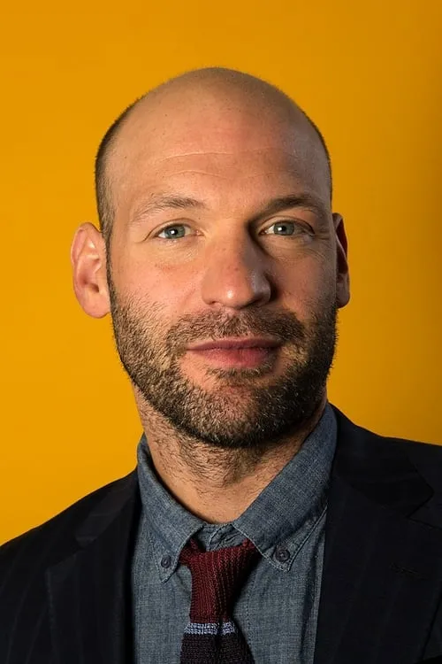 Corey Stoll interpretando a Narrator (voice)