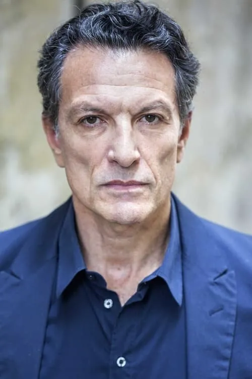 Foto de perfil del actor Cosimo Fusco en el reparto