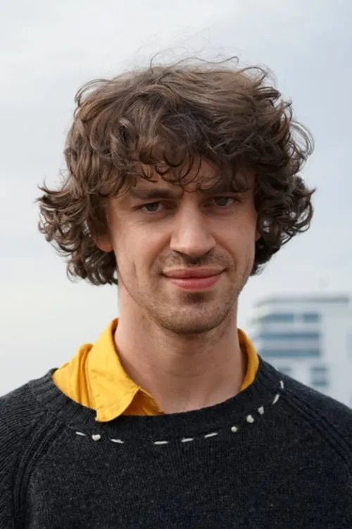 Foto de perfil del actor Cosmo Sheldrake en el reparto