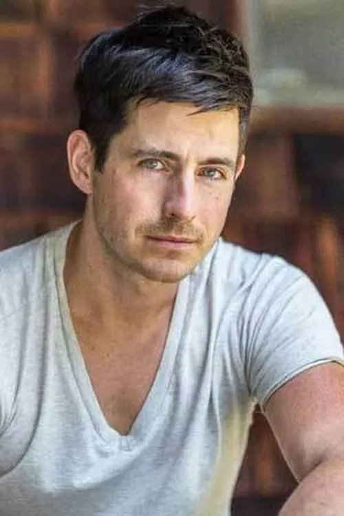 Craig Olejnik interpretando a Martin Bishop