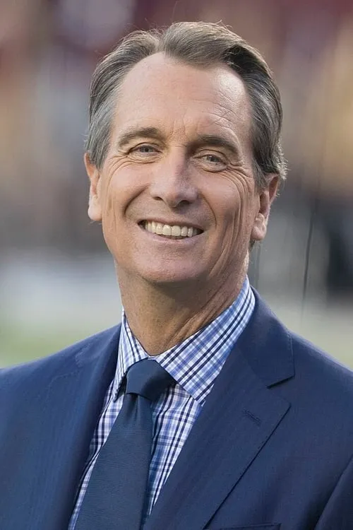 Cris Collinsworth interpretando a Himself