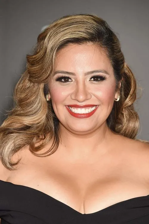 Cristela Alonzo interpretando a Self